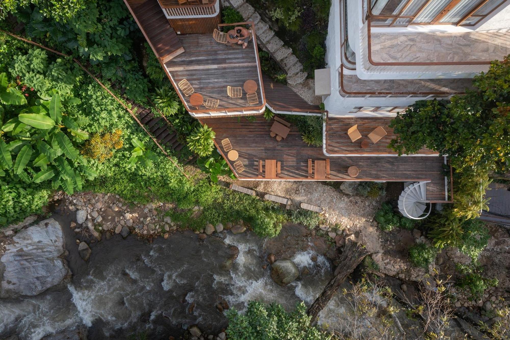 Taryn Tara Cafe And Stay Chiang Mai Exterior photo